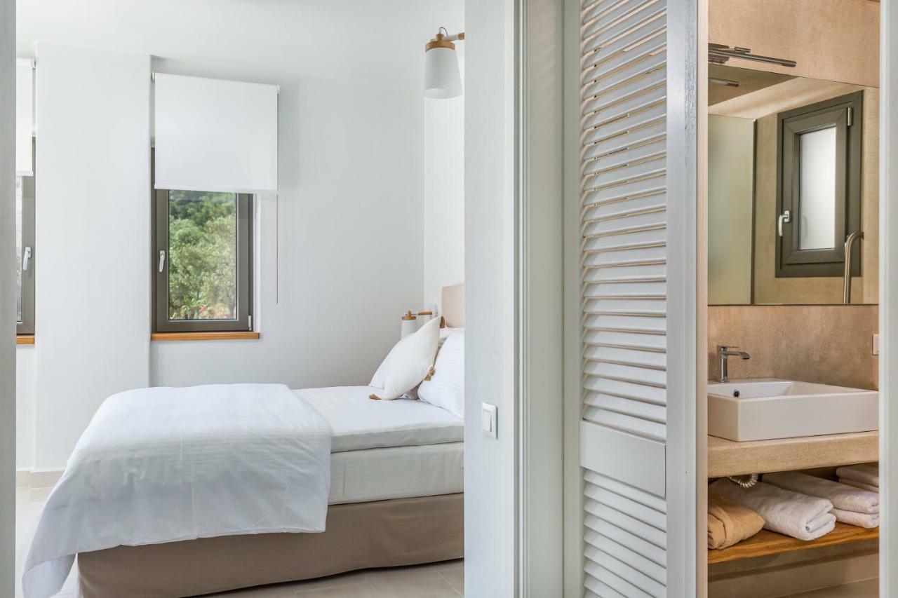 Elios Private Living Villa Neo Klima Exterior photo